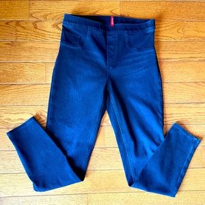 Spanx skinny jeans..great condition🫶🏽